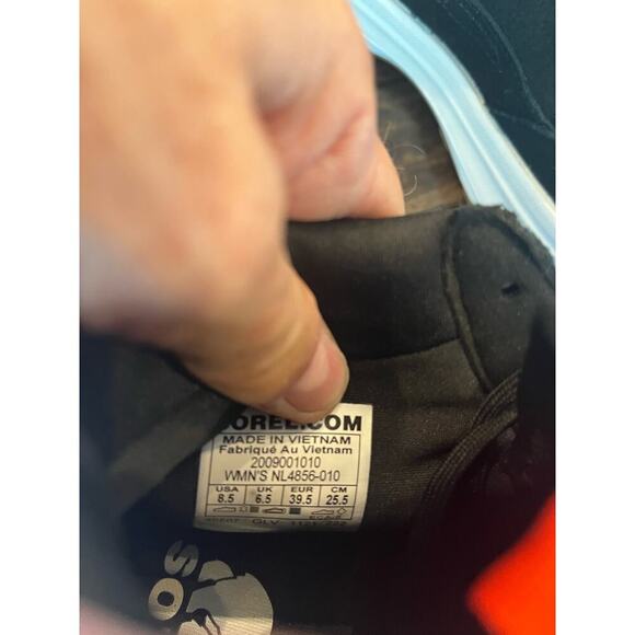 NWOT Sorel Ona Black Lace Up Sneaker Boot Women 8.5 High Top Athletic Hiking - Picture 2 of 13